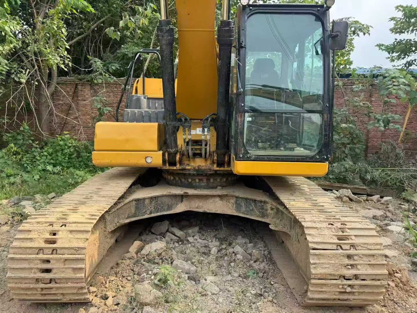 2020 год Caterpillar 320 б/у экскаватор
