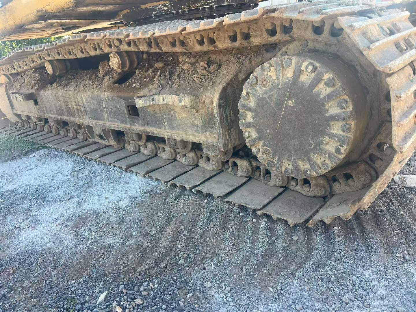 2011 год Caterpillar 323D б/у экскаватор