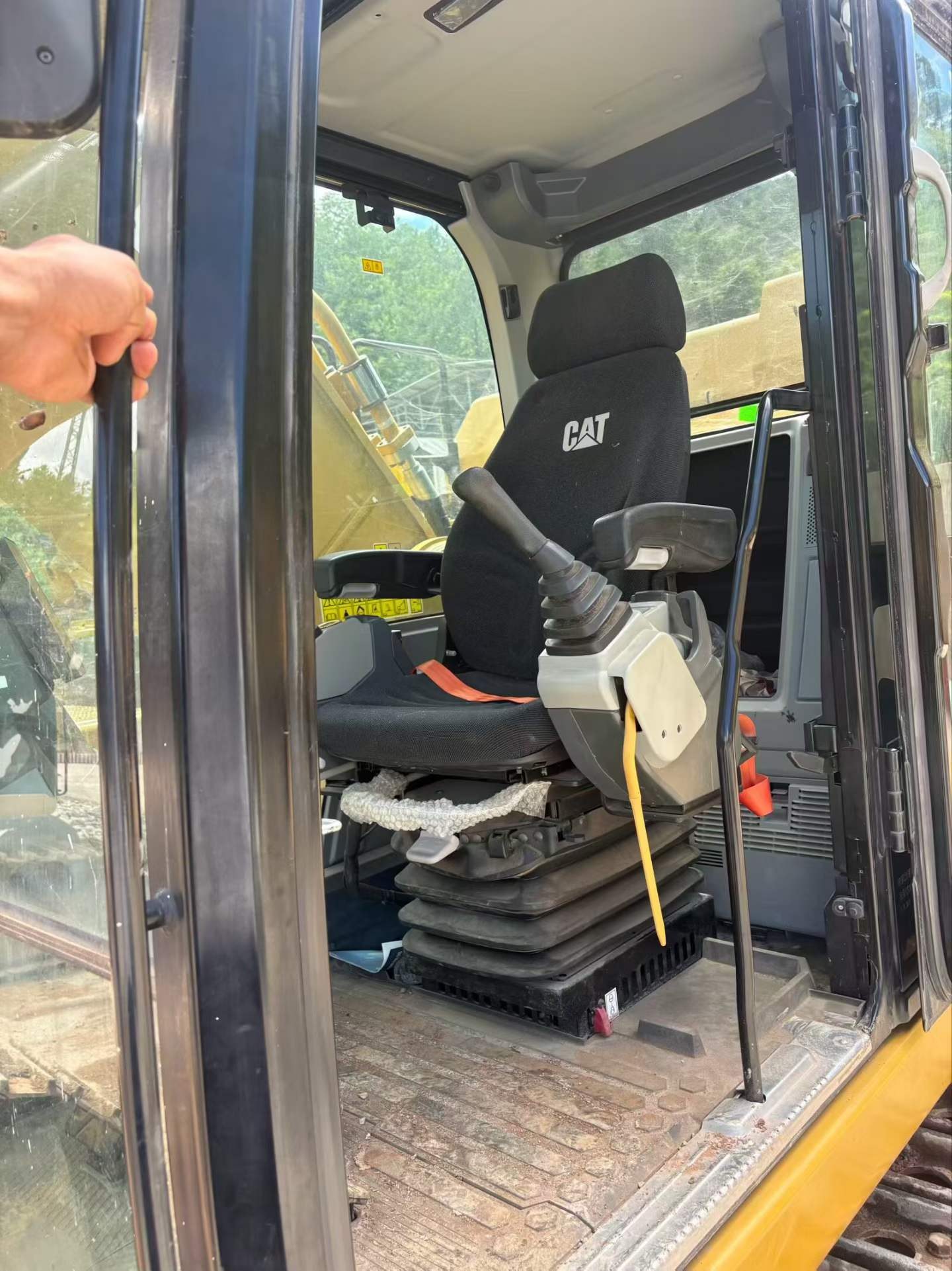 2023 рік Caterpillar 352 вживаний екскаватор