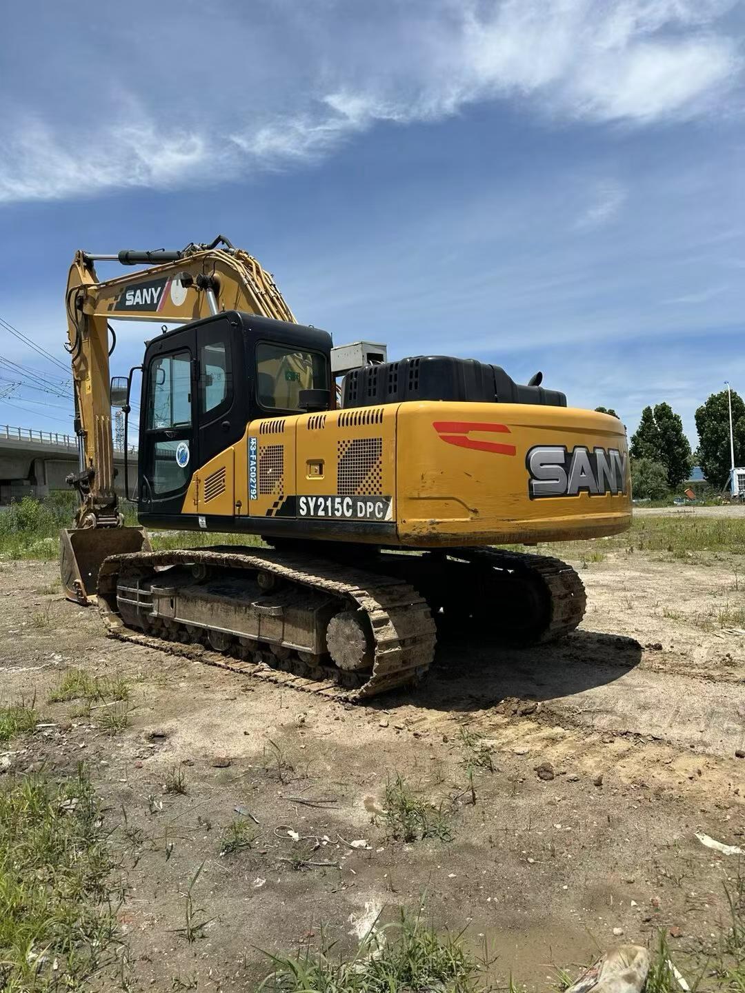2021 год Б/у экскаватор Sany 205C