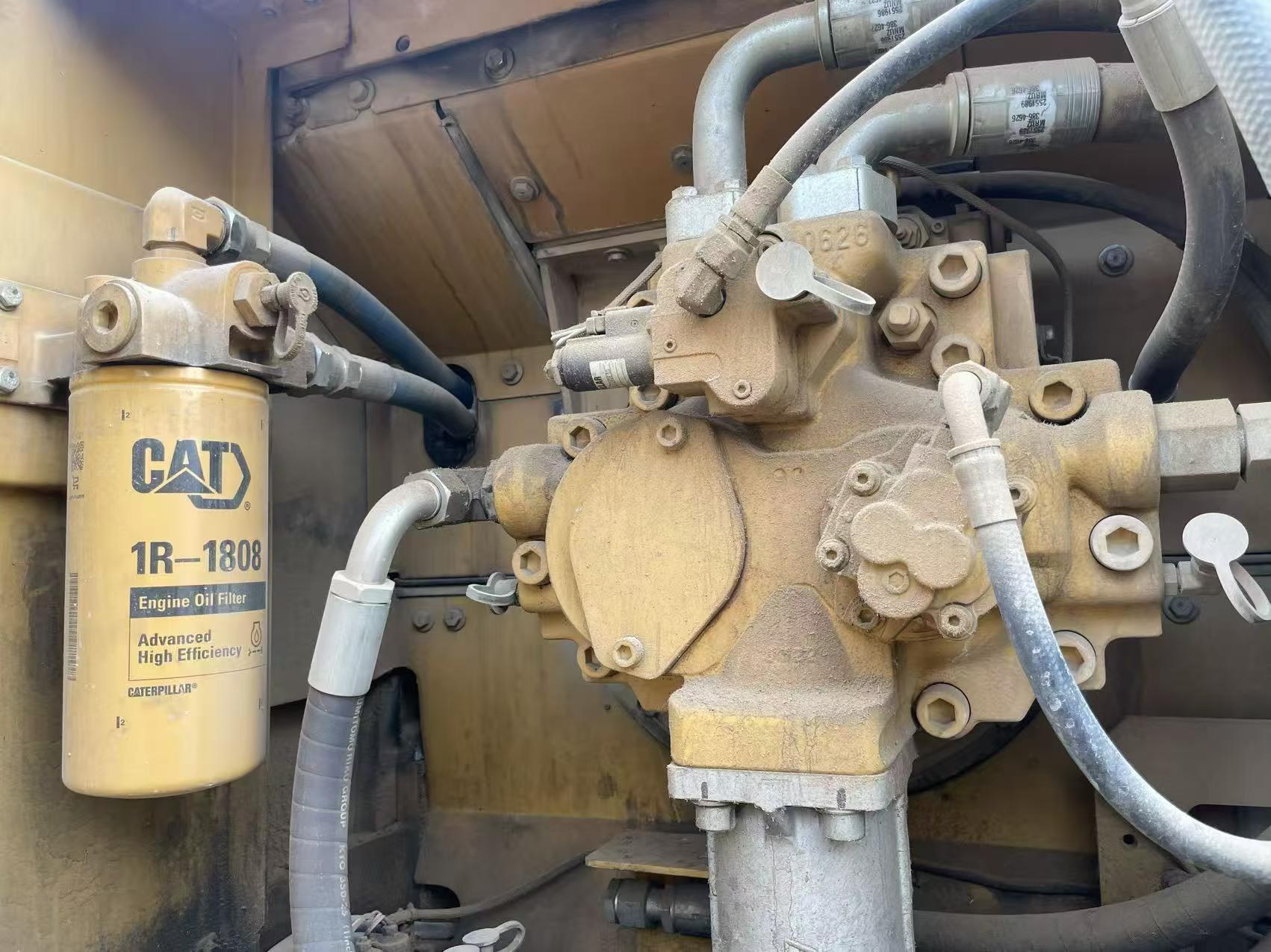 2019 Caterpillar 336D2 вживаний екскаватор