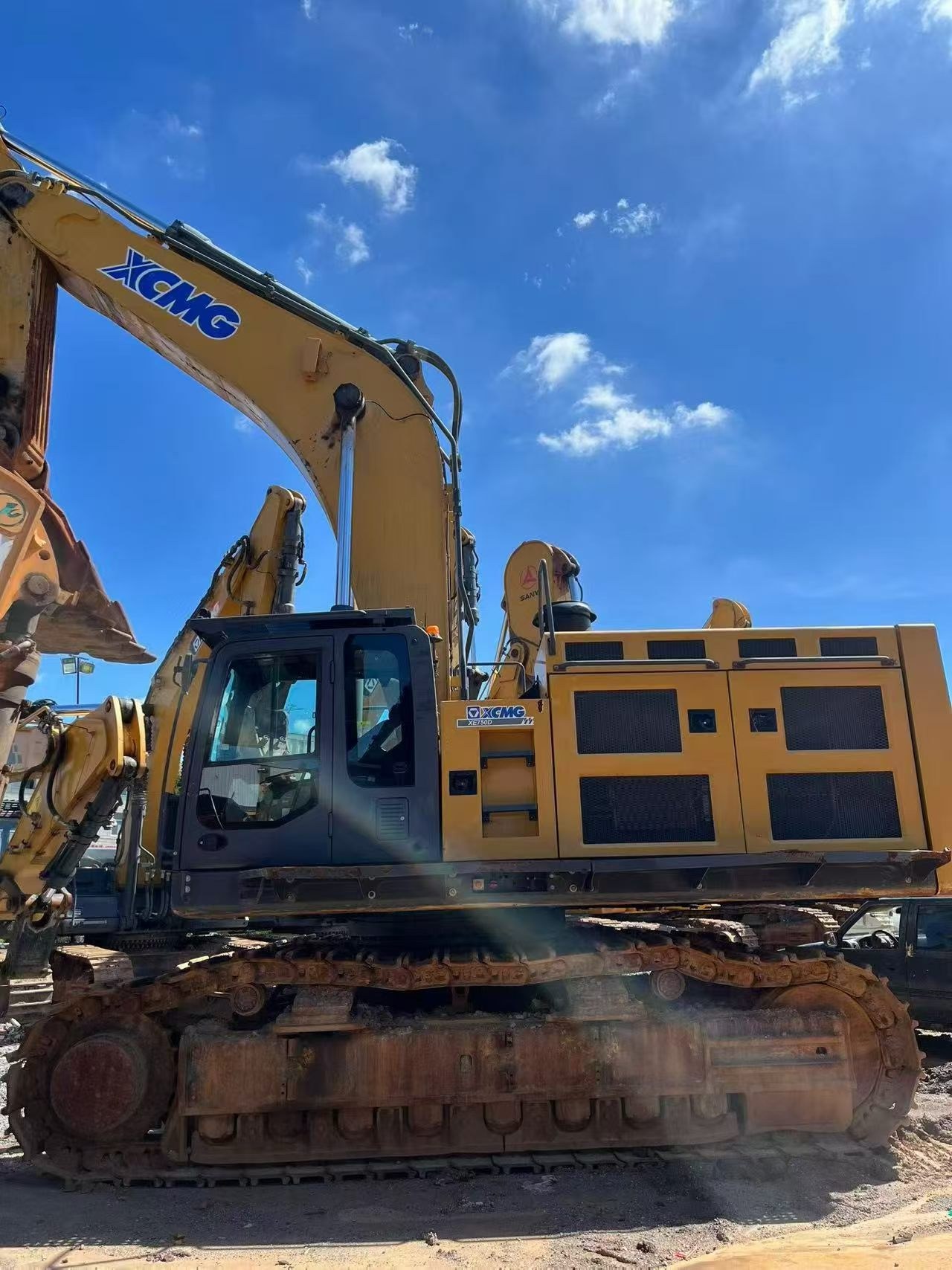 Tahun belum ditentukan XCMG 750 excavator bekas