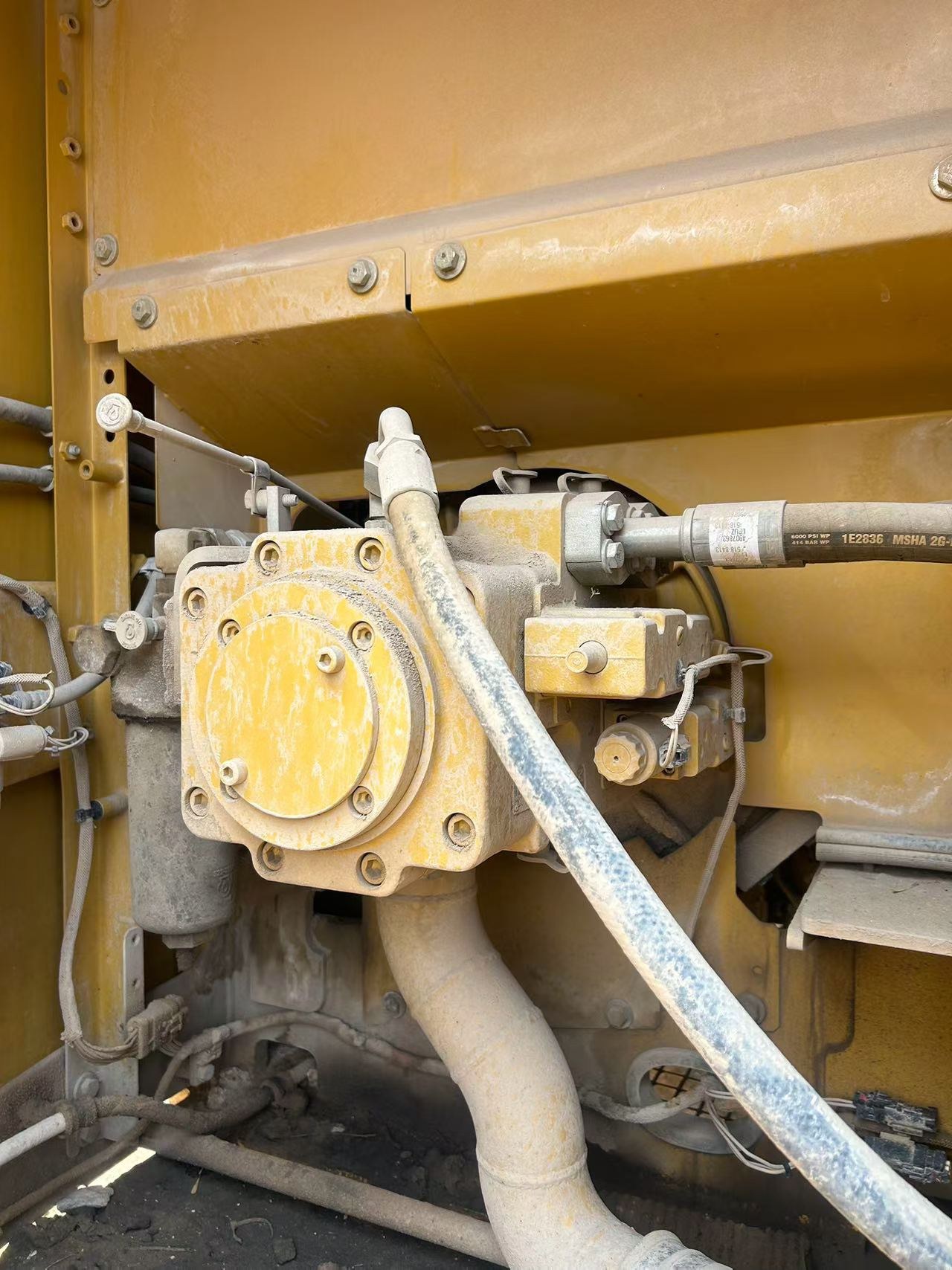 2019 год, б/у экскаватор Caterpillar 323D2