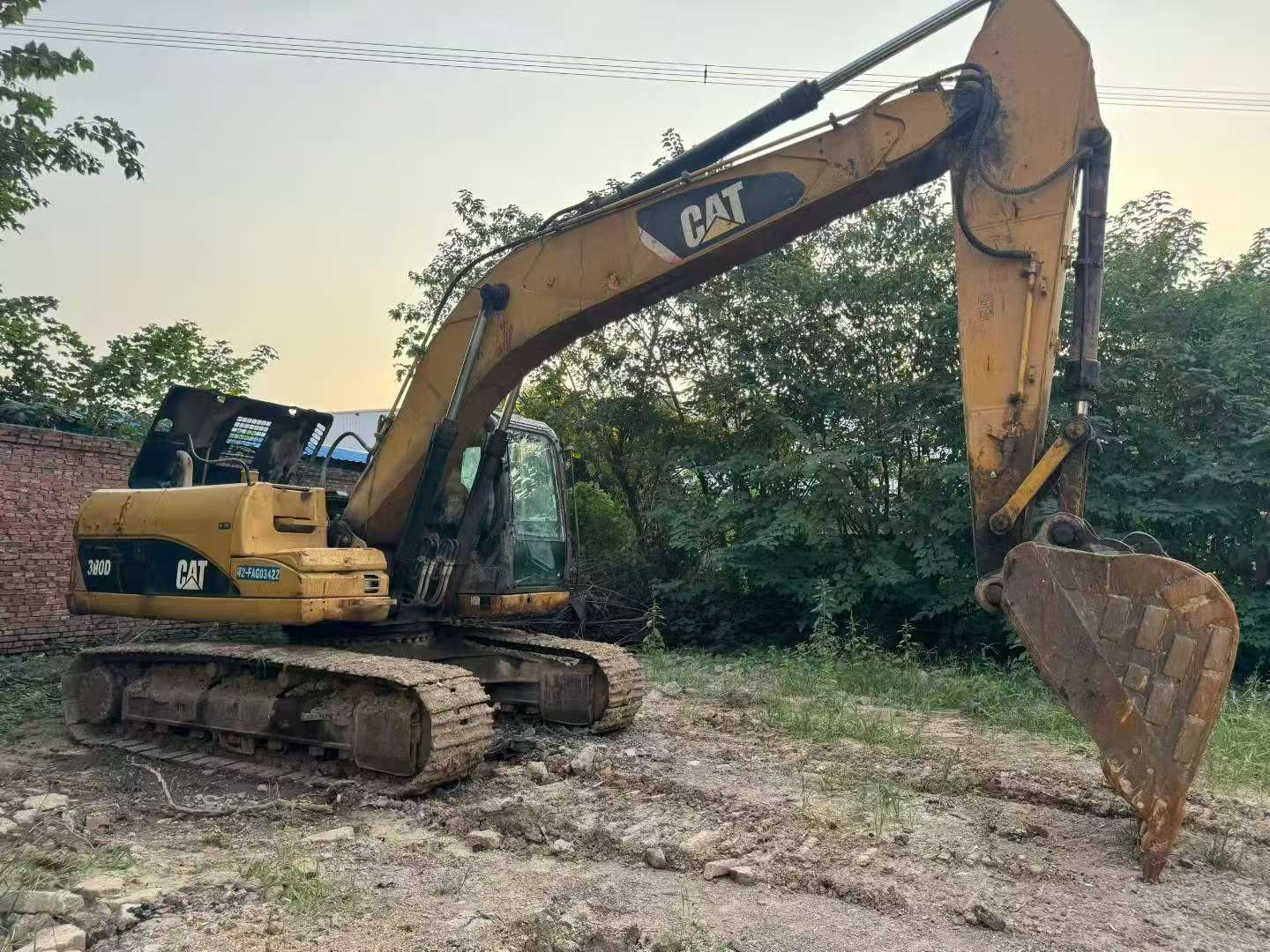 2011 Caterpillar 320D Escavadeira Usada