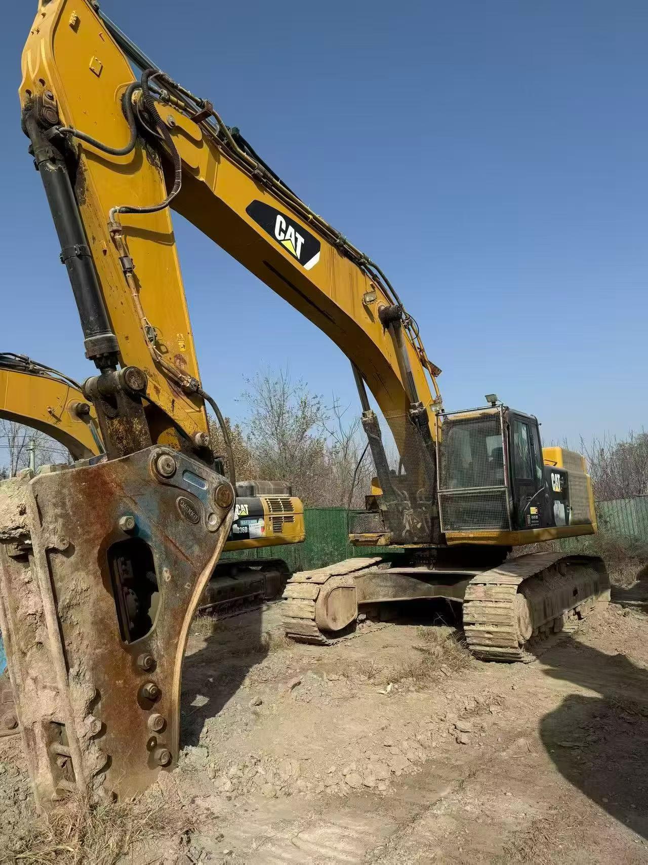 2016 Caterpillar 349D2 Excavator Bekas