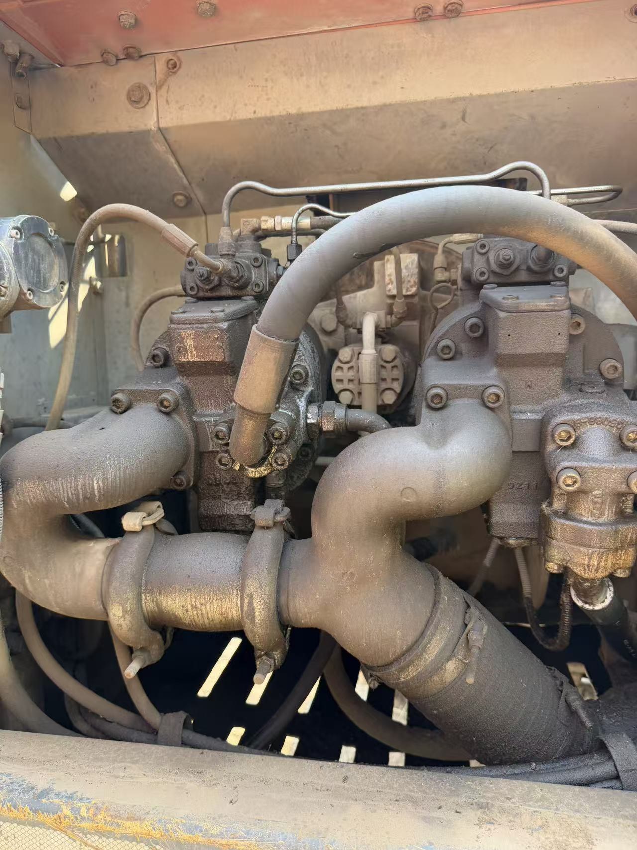 Tahun belum ditentukan Hitachi 330-3G excavator bekas