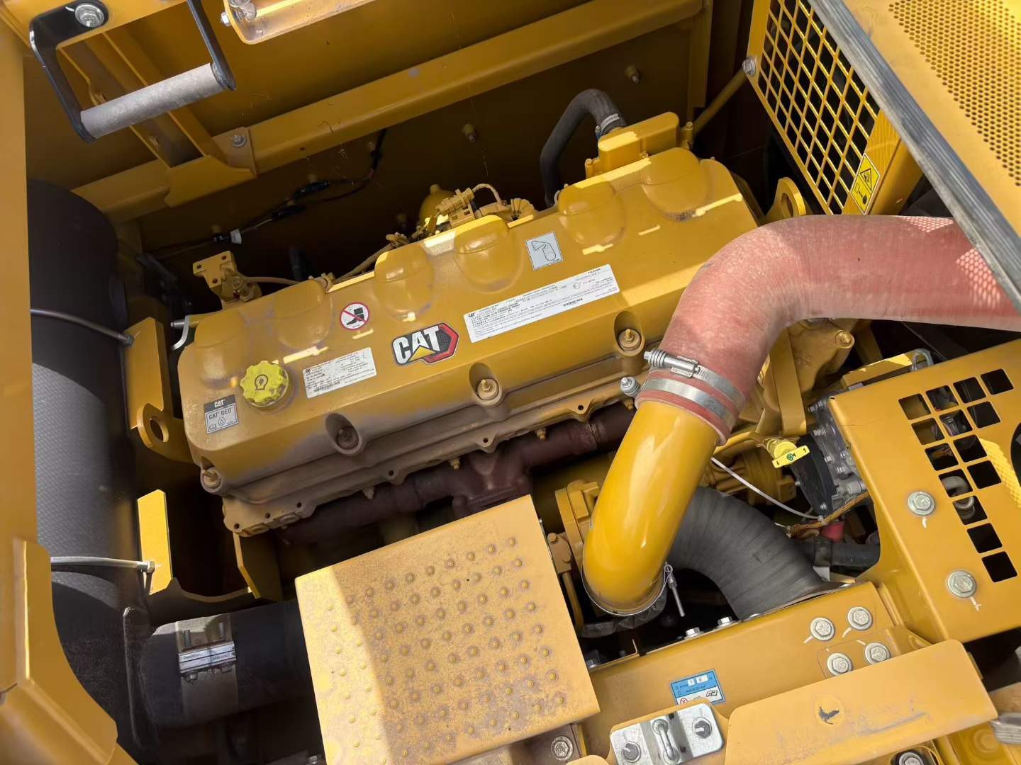 2023 рік Caterpillar 352 вживаний екскаватор