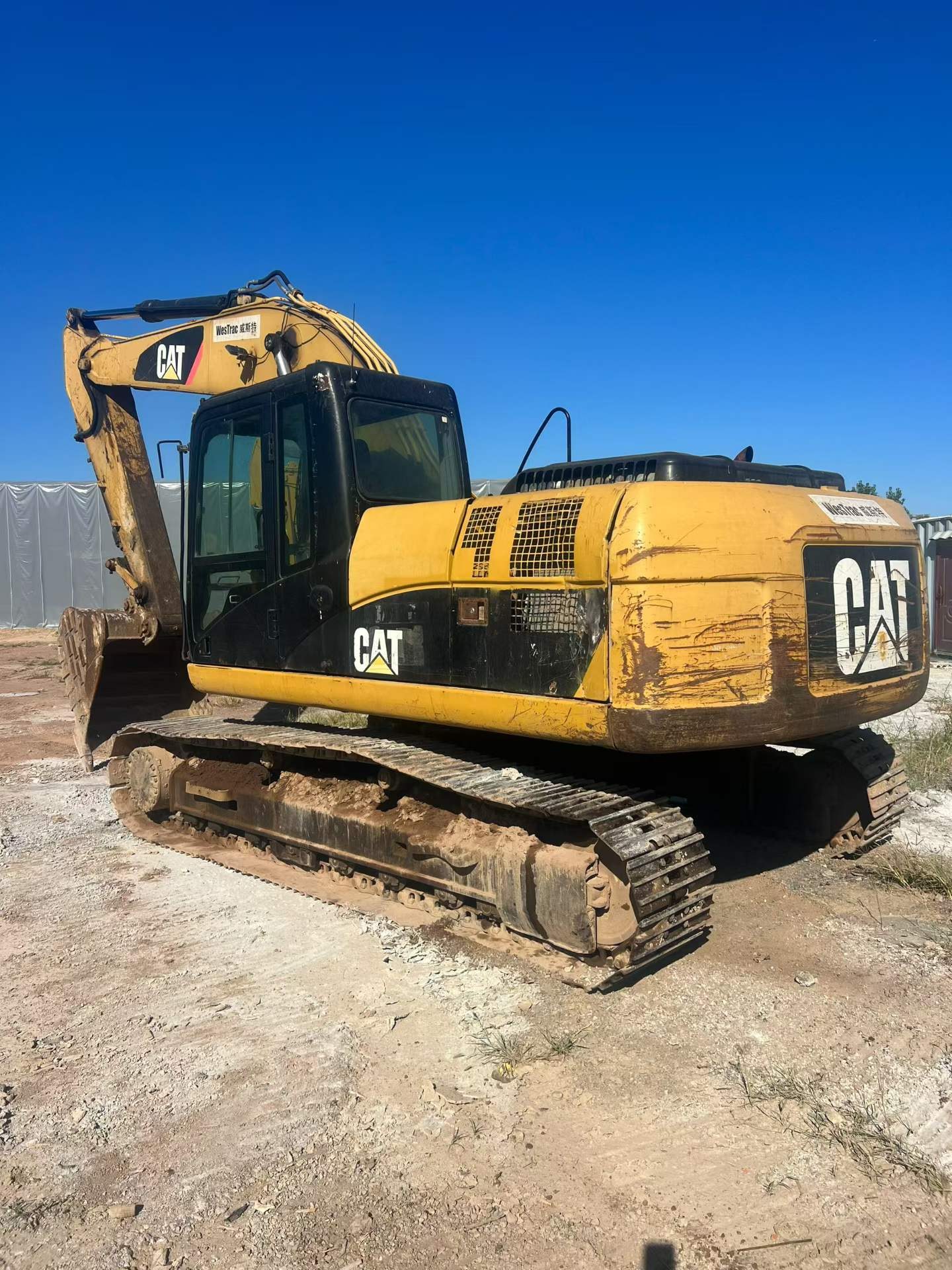 2011 год Caterpillar 323D б/у экскаватор