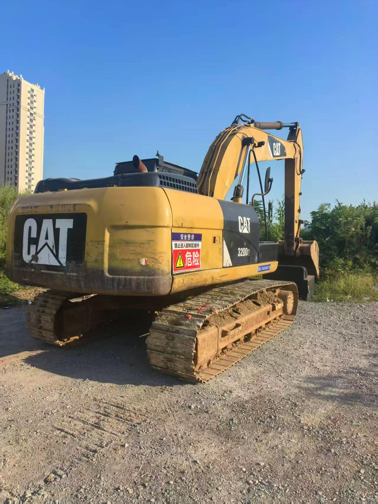 2014 Caterpillar 320 Excavator Bekas