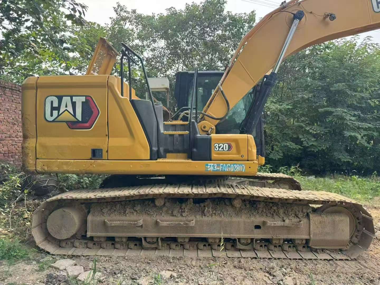 2020 год Caterpillar 320 б/у экскаватор