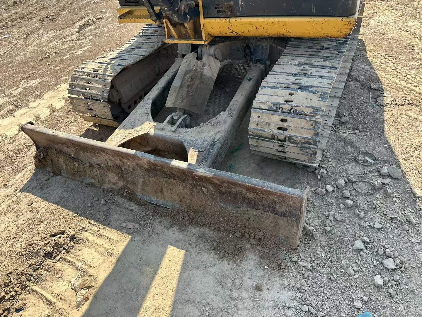 2023 рік Caterpillar 305 вживаний екскаватор