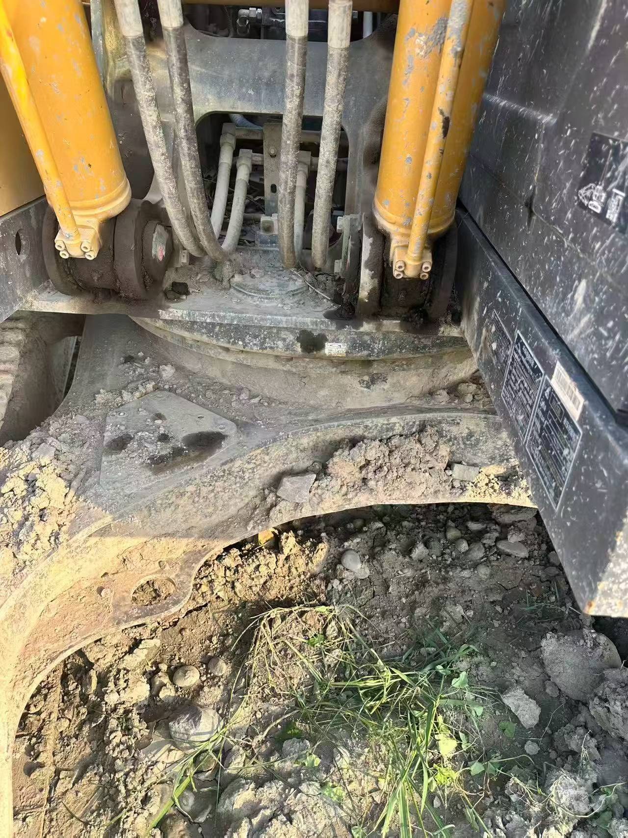 2025 LG 135 Excavator Bekas