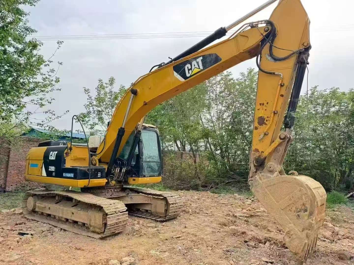 2017 Caterpillar 320D2 Excavator Bekas