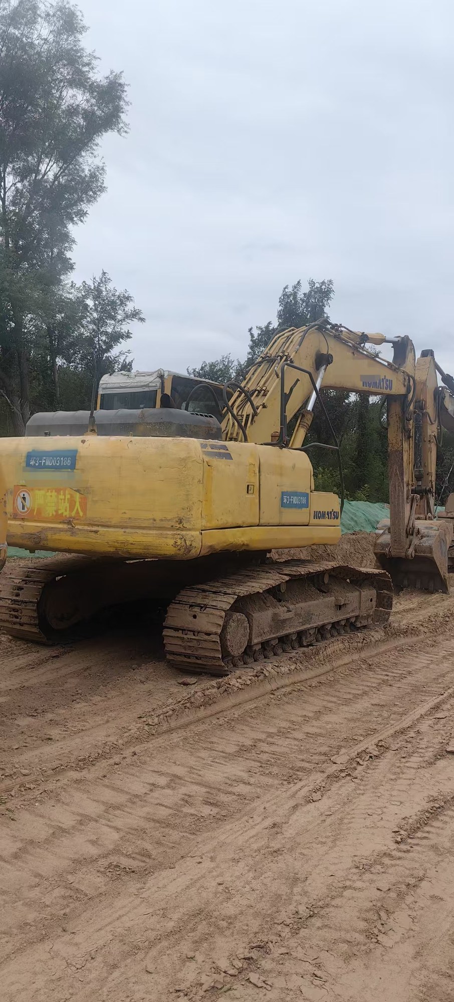 2011 Komatsu 200 Used Excavator