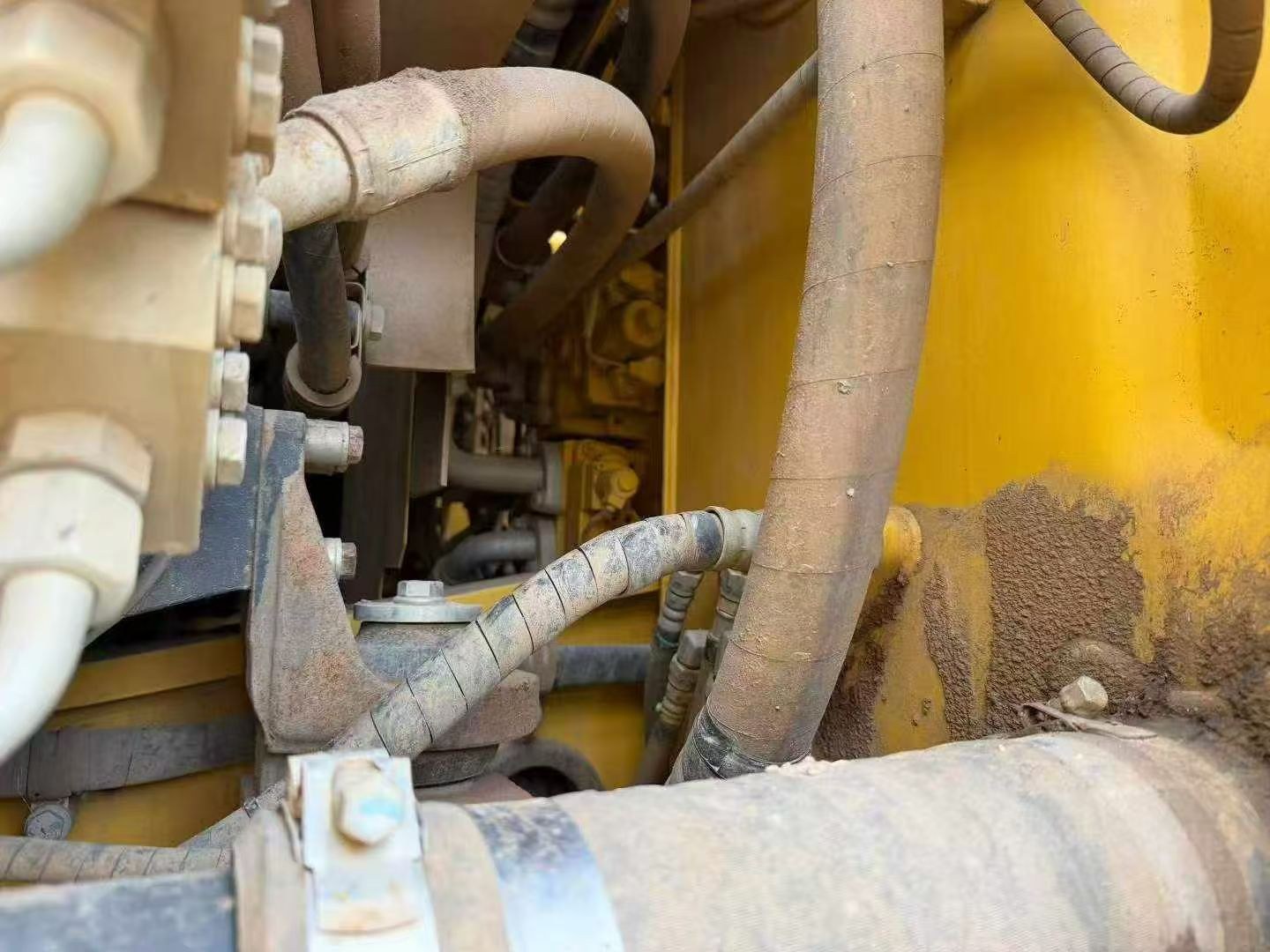 Excavator bekas Komatsu 210 tahun 2019