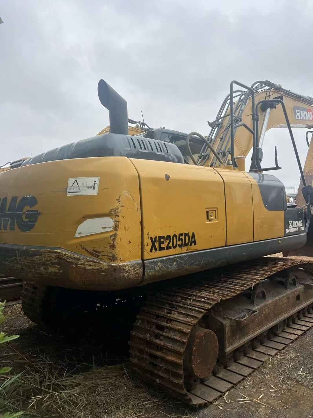 2021 XCMG 205DA Excavator Bekas