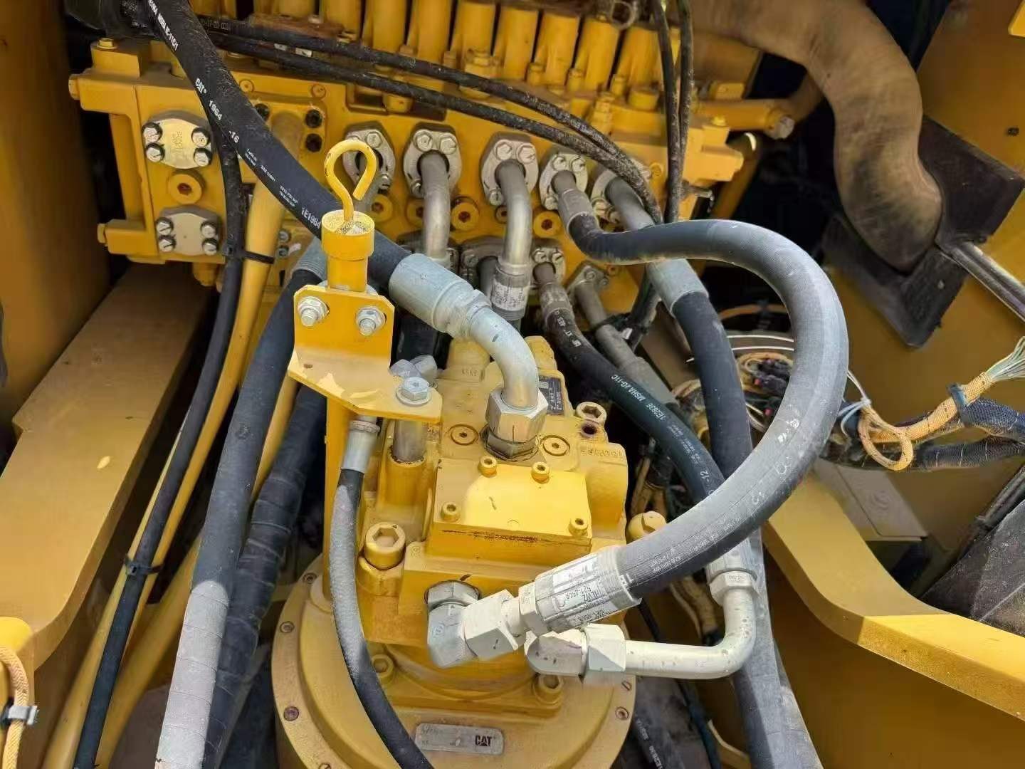 2020 Caterpillar 330 Used Excavator