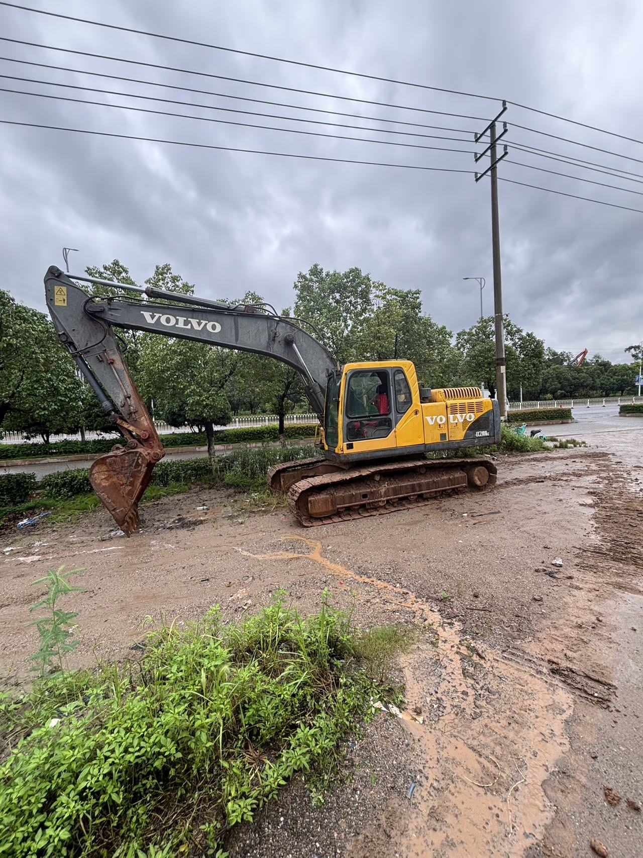 Year TBD Volvo 210 Used Excavator