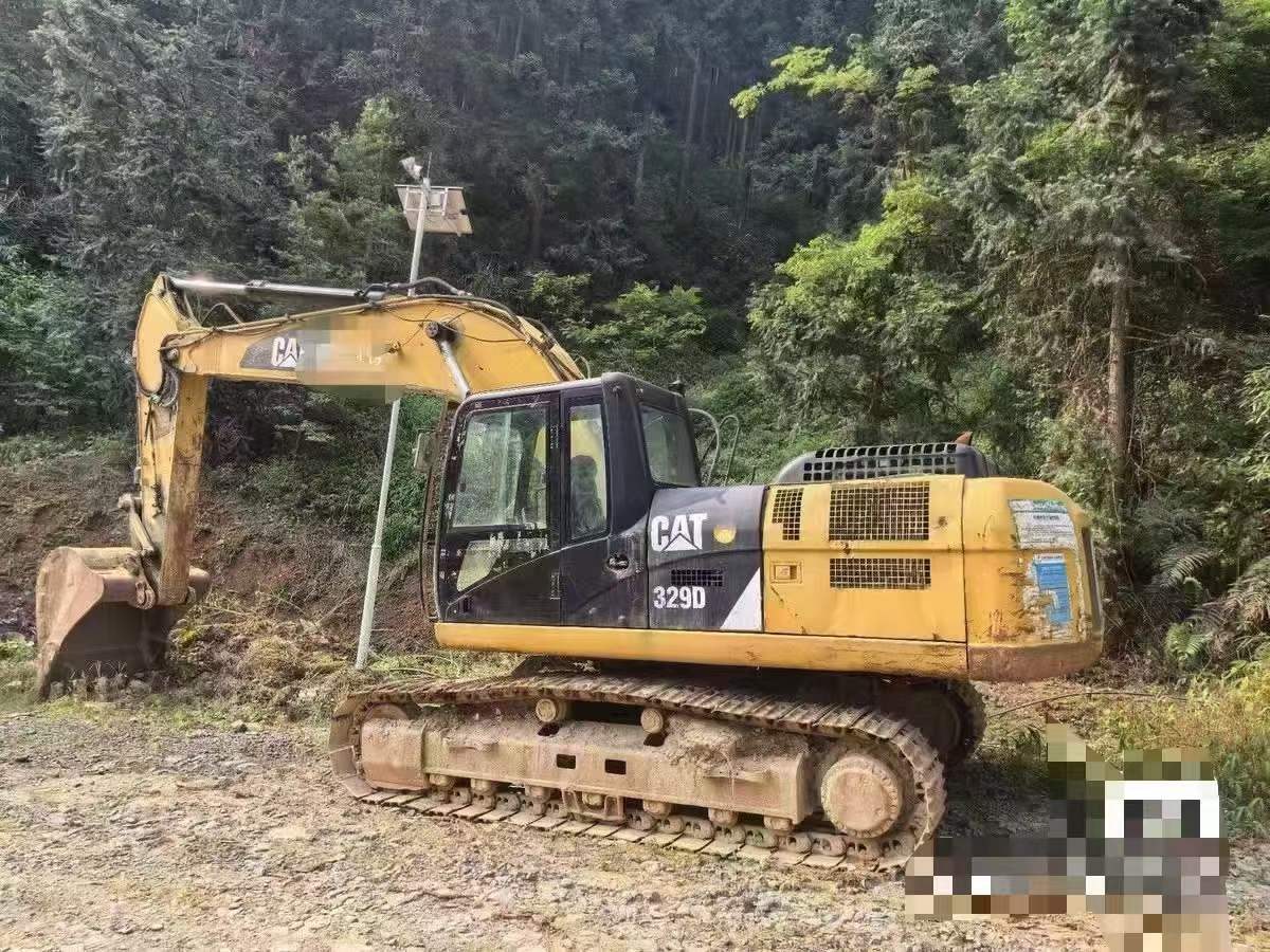 2013 كاتربيلر 329 حفارة مستعملة