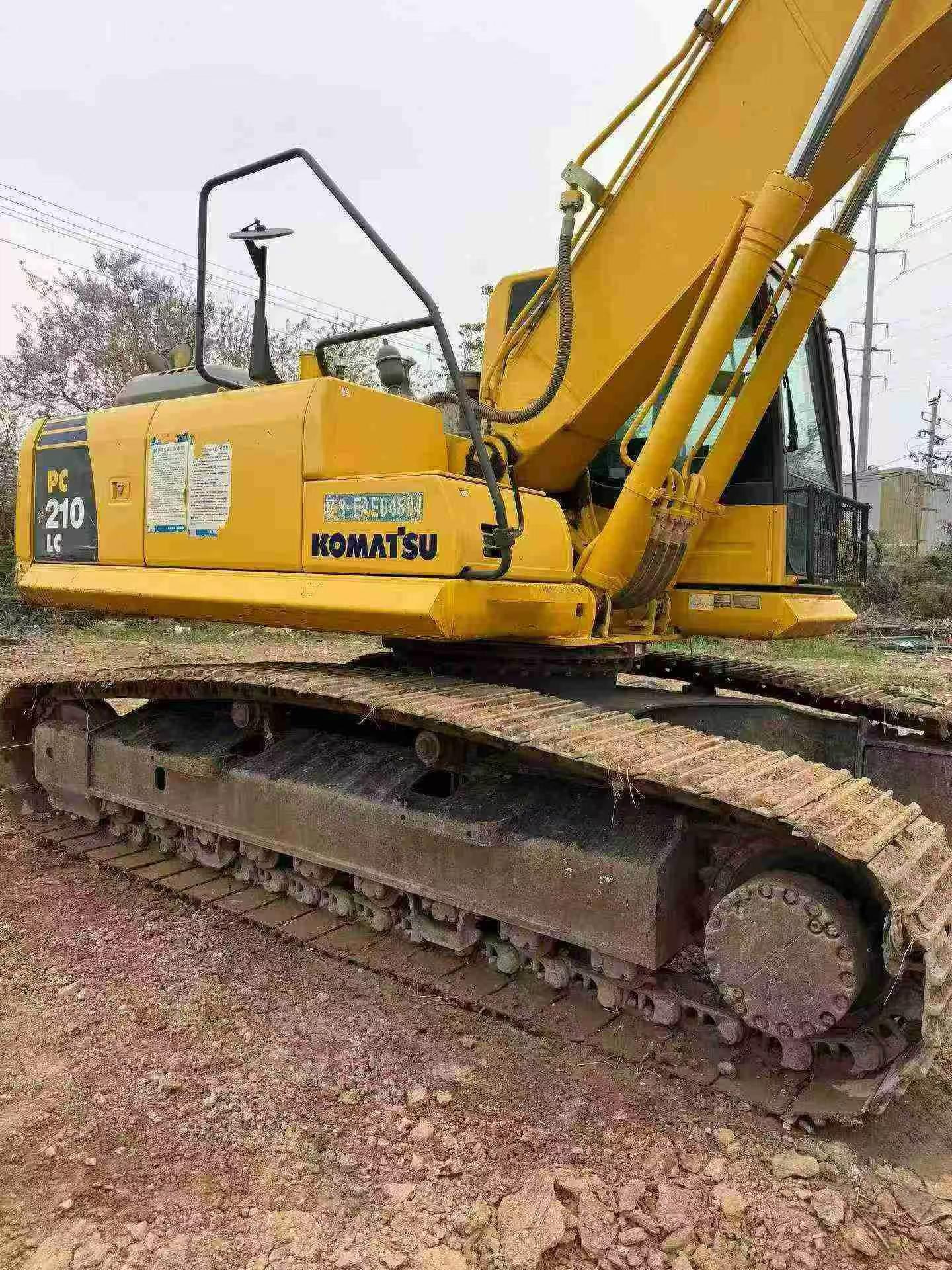 2019 كوماتسو 210LC حفارة مستعملة