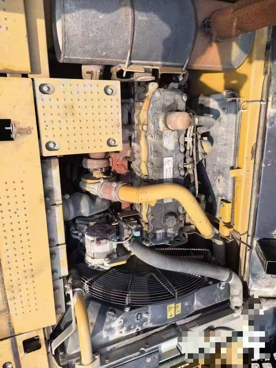 2013 год Caterpillar 329D б/у экскаватор