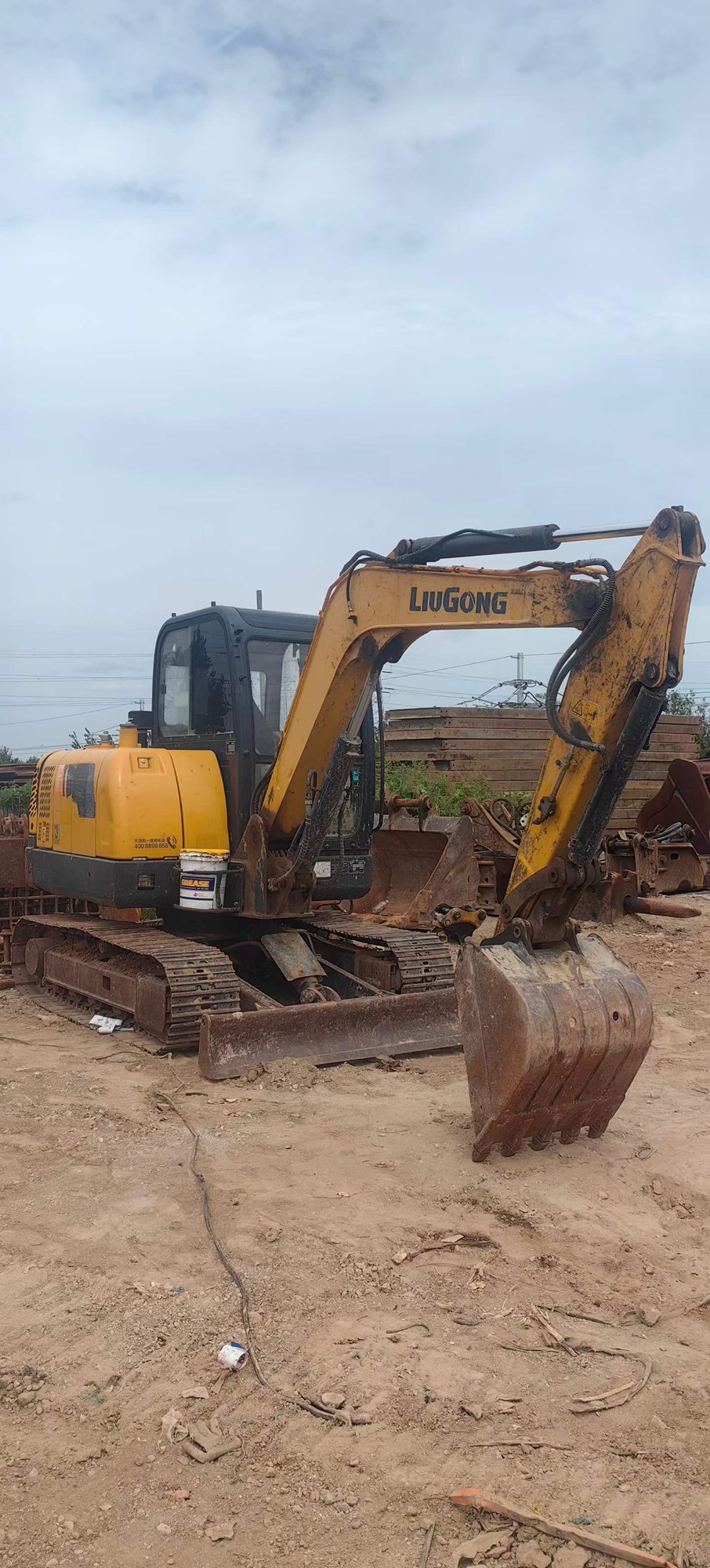 حفارة ثانية 2021 LiuGong 906