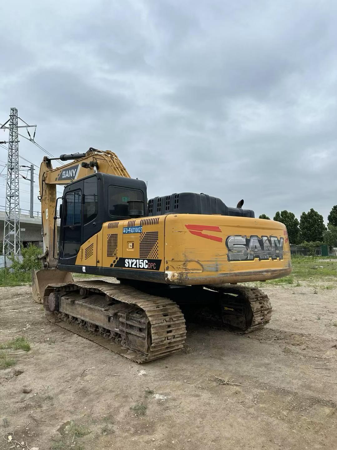 2021 рік SANY 205C вживаний екскаватор