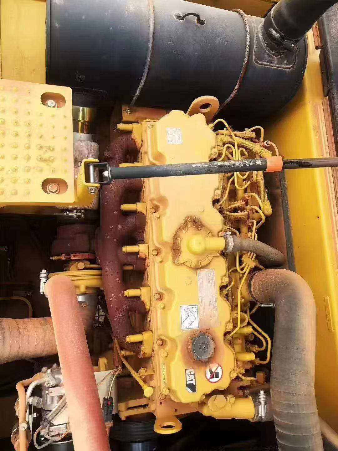 Год выпуска не определён, подержанный экскаватор Caterpillar 330D2L