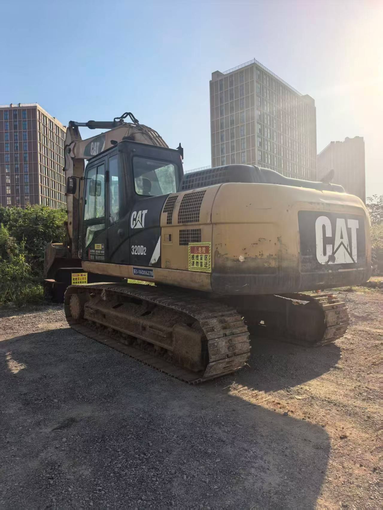 2014 Caterpillar 320 Excavator Bekas
