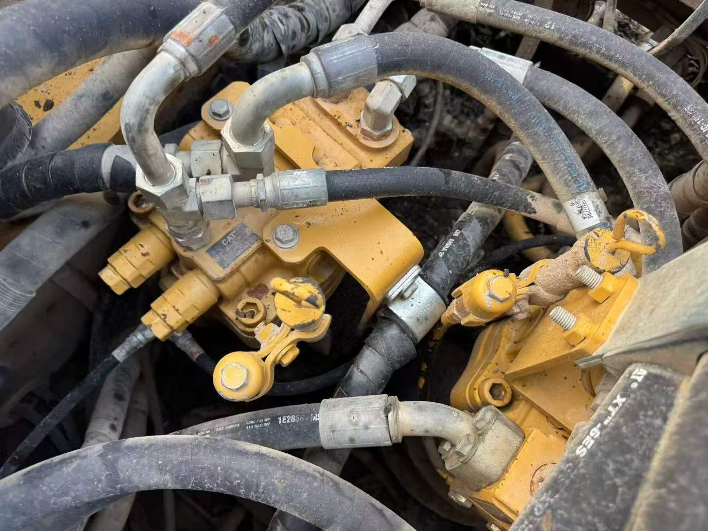 2018 год Caterpillar 349 б/у экскаватор