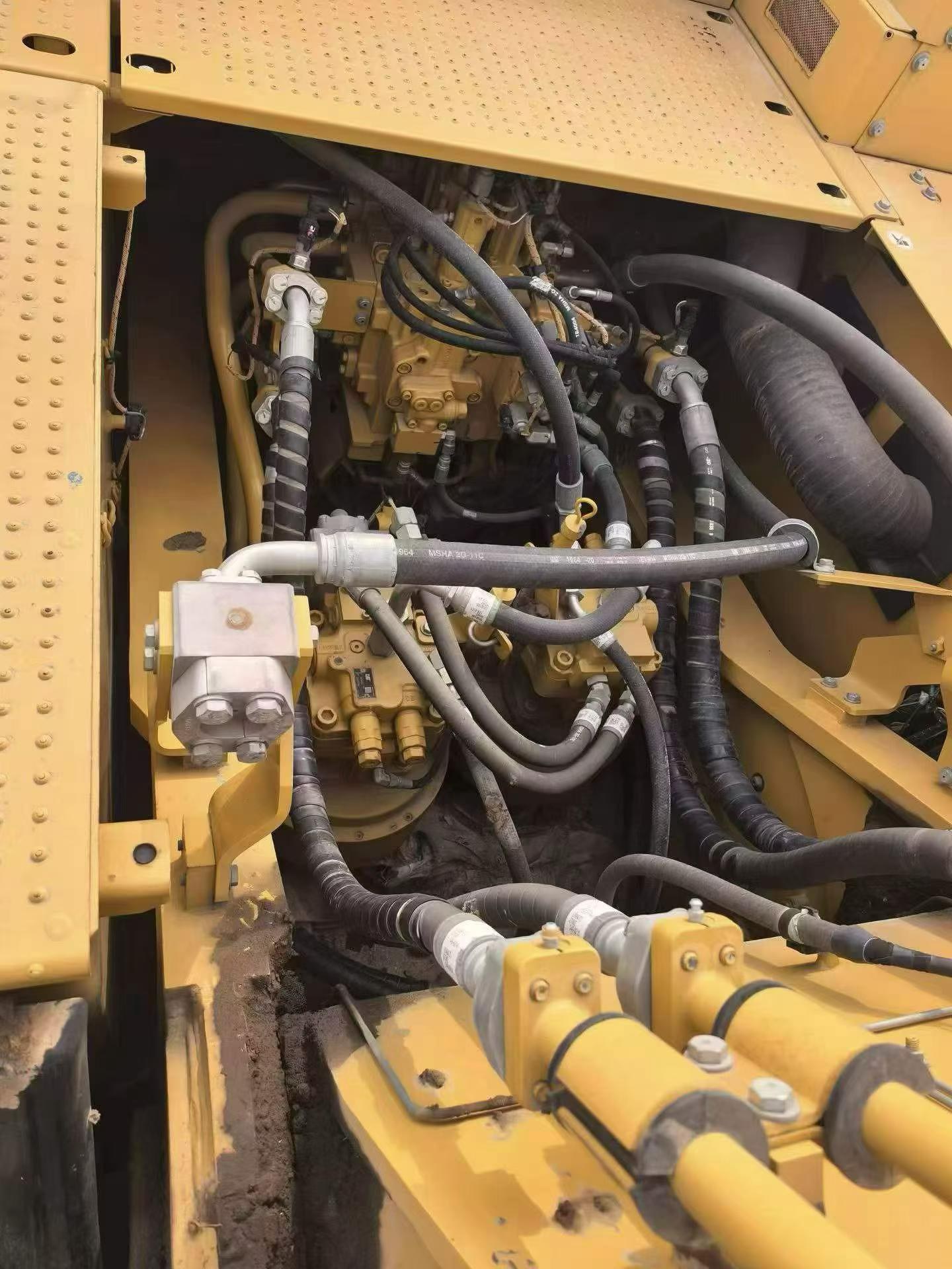 2020 рік Caterpillar 349 вживаний екскаватор