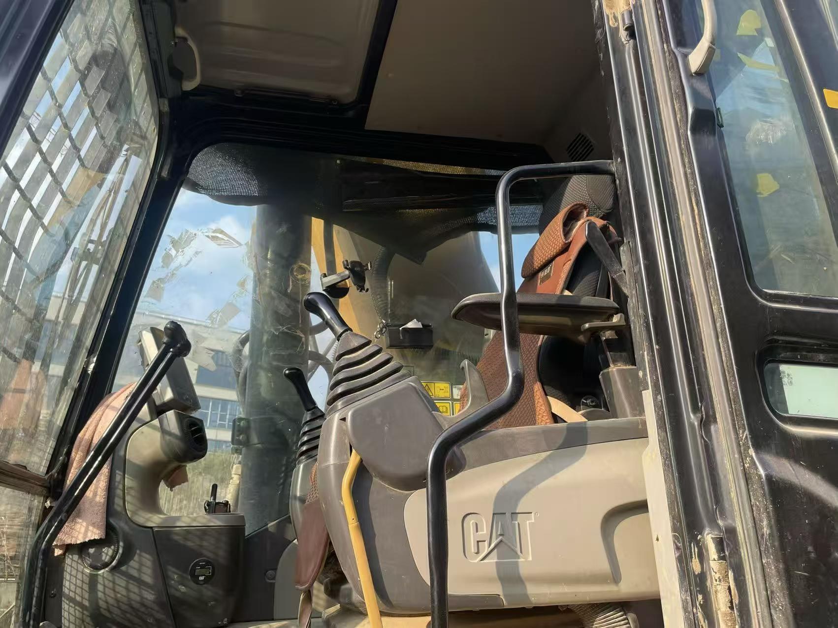 2019 Caterpillar 336D2 вживаний екскаватор