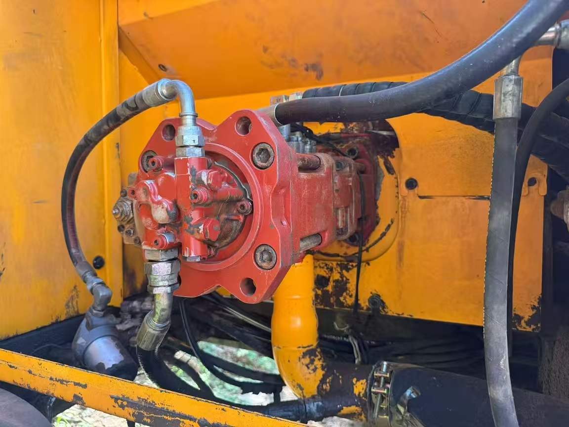 2015 Hyundai 225LC-7S Used Excavator