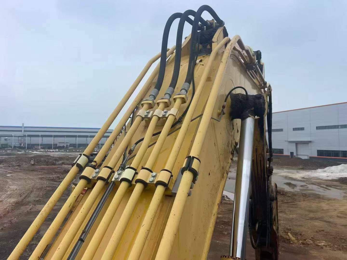2018 Komatsu 360 Used Excavator