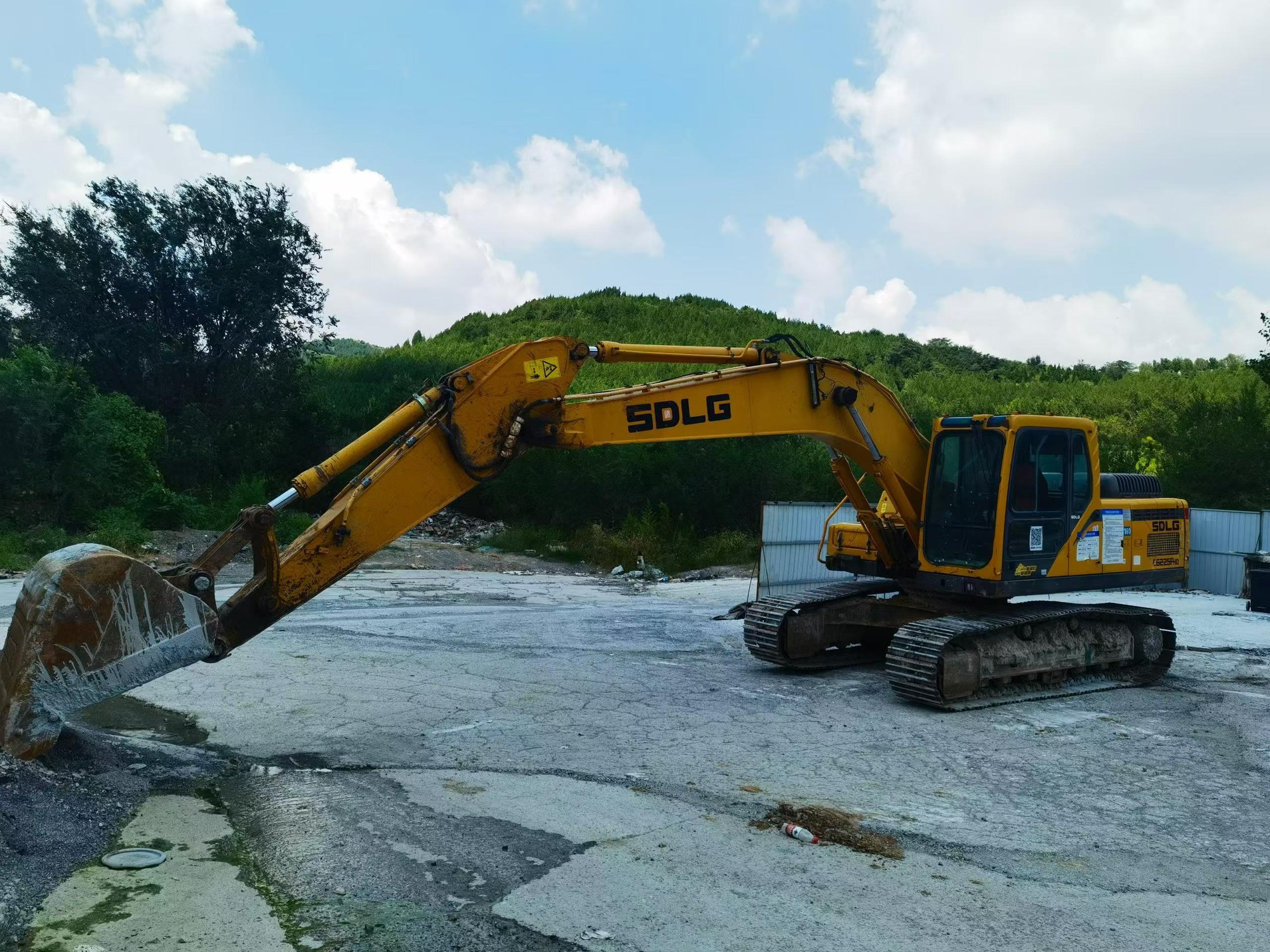2018 Linyi 225 Excavator Bekas