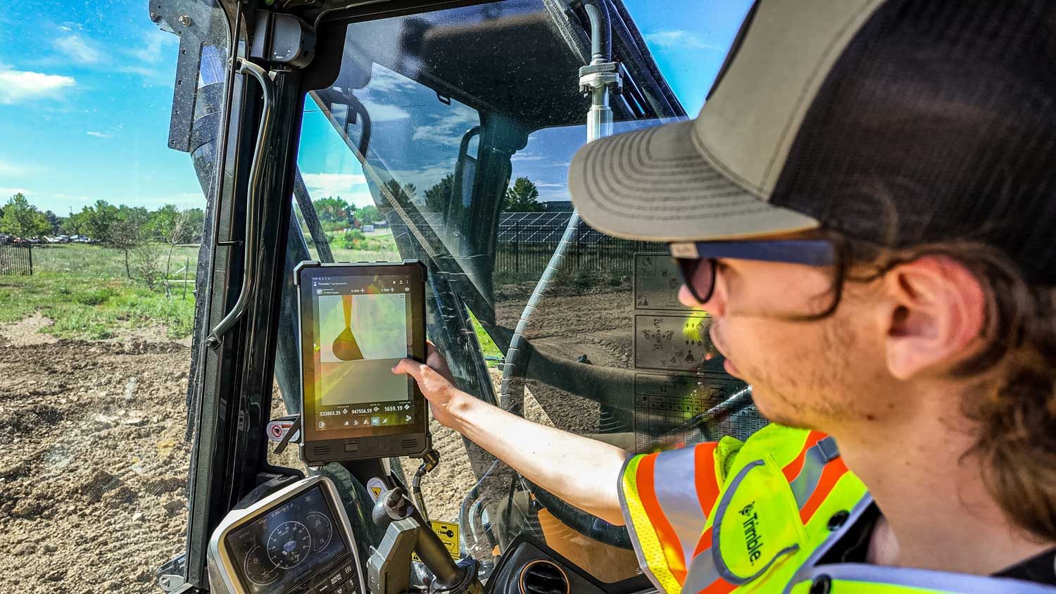 Trimble reduz o custo de entrada do controle de nível 3D para escavadeiras