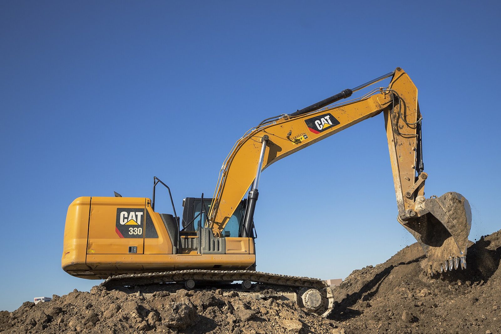 Rekor Q3 Caterpillar dan Backlog $78B: Apa Artinya bagi Pembeli Peralatan Bekas